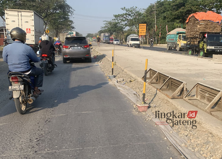 Imbas Rob! Jalan Pantura Semarang-Demak Ditinggikan, Polres Berlakukan Sistem Buka Tutup