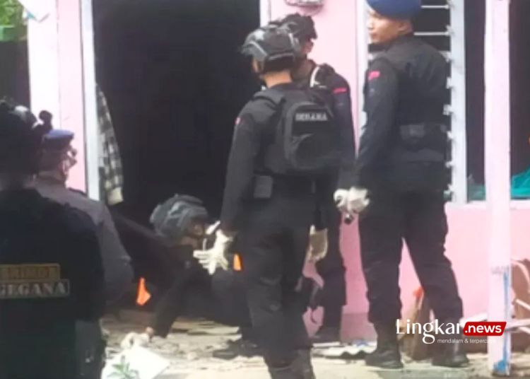 Rumah Ketua KPPS di Pamekasan Dilempar Bom, Polisi Masih Selidiki Pelaku