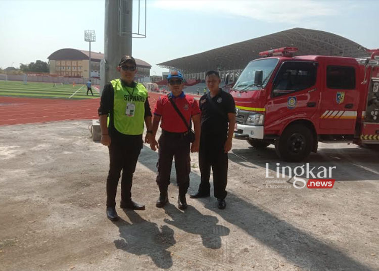 Satpol PP Demak Ikut Laksanakan PAM Liga 3 di Stadion Sultan Fatah